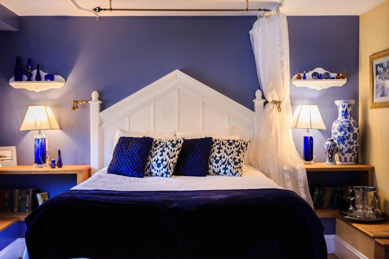 Bed and Breakfast Leaside Manor Сент-Джонс Экстерьер фото